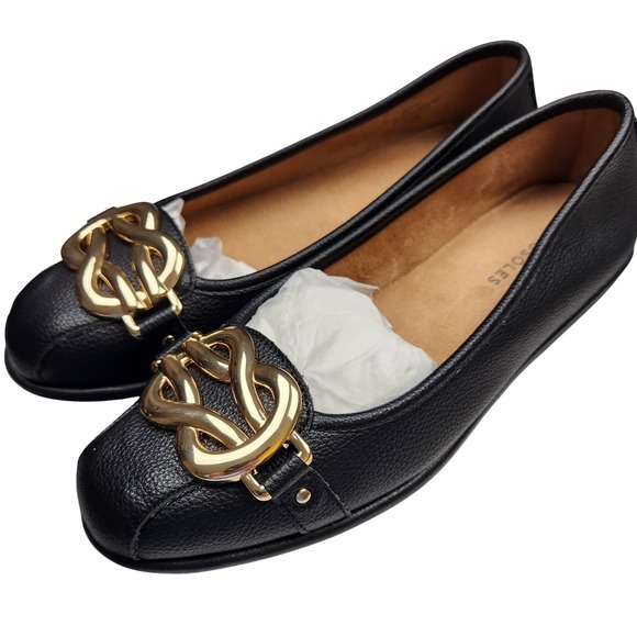 Aerosoles Big Bet Black Leather Flats Gold Knot Embellishment Hardware 8.5M - Picture 1 of 6
